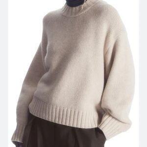 ISO COS CHUNKY CASHMERE SWEATER 2023